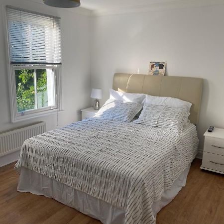 Modern Coastal Cottage 5 Minutes From The Ocean -Pet Friendly แรมส์เกท ภายนอก รูปภาพ